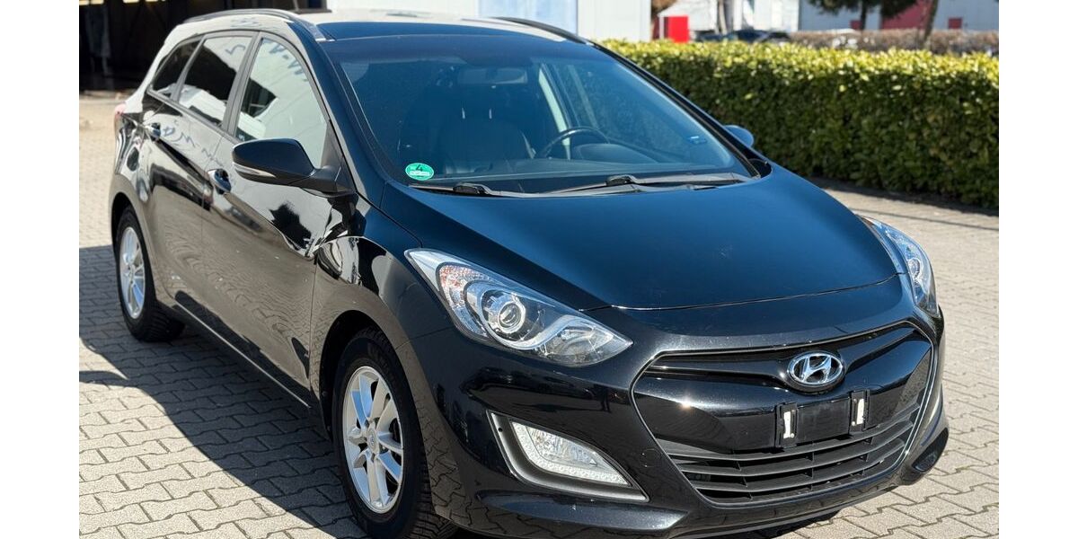 Hyundai i30 141.150 km 7.990 &euro; Alsdorf 52477