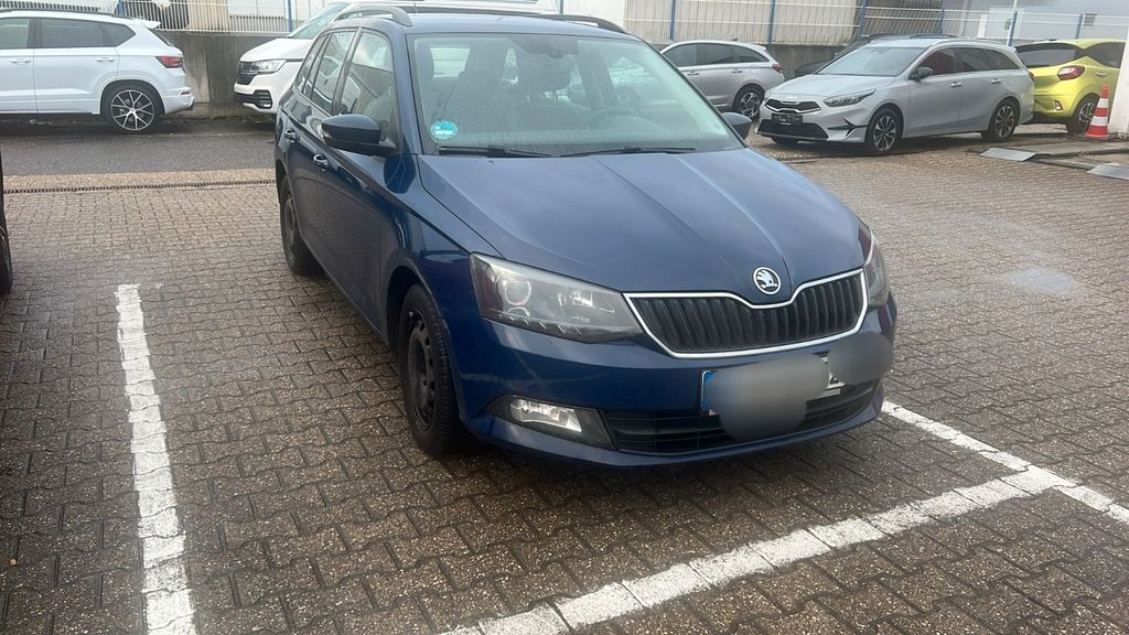 Skoda Fabia 199.500 km 4.450 &euro; Düren 52351