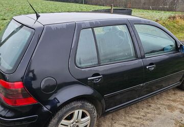 VW Golf 205.500 km 700 &euro; Steckenborn 52152
