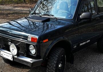 Lada Taiga 43.450 km 11.850 &euro; Aachen 52066