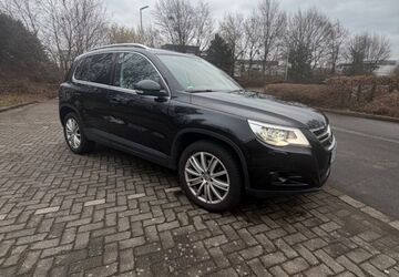 VW Tiguan 117.100 km 10.599 &euro; Baesweiler 52499