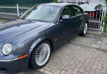 Jaguar S-Type 148.000 km 5.550 &euro; Aachen 52080