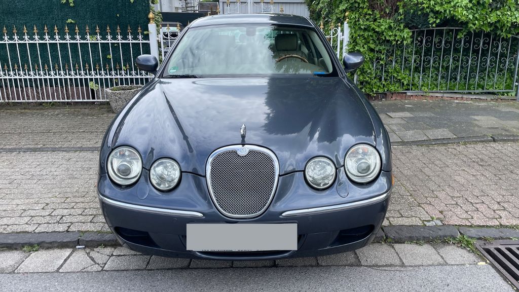 Jaguar S-Type 148.000 km 5.700 &euro; Aachen 52080