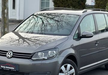 VW Touran 69.698 km 10.490 &euro; Jülich 52428