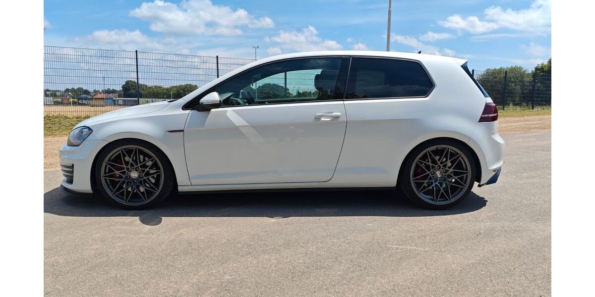 VW Golf 80.200 km 18.500 &euro; Würselen 52146