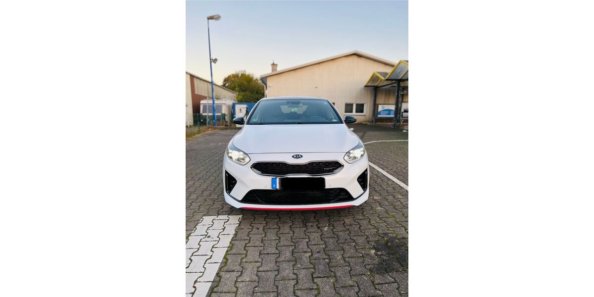 Kia ceed / Ceed 59.000 km 21.700 &euro; Stolberg 52224