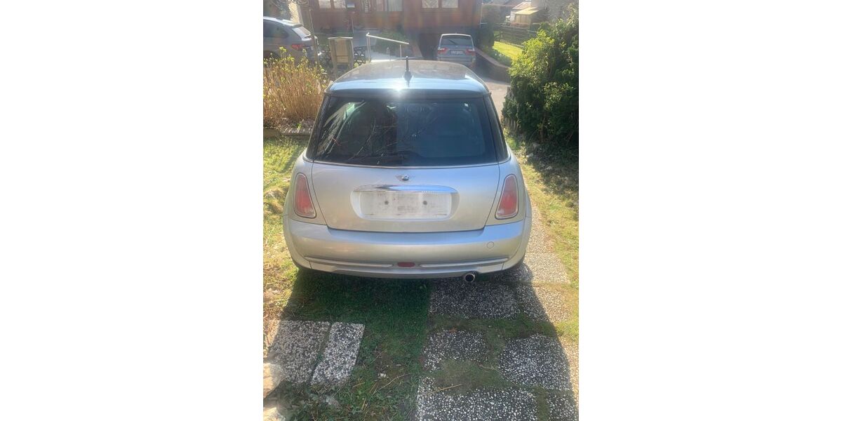 Mini Cooper D 180.006 km 750 &euro; Stolberg (Rheinland) 52223