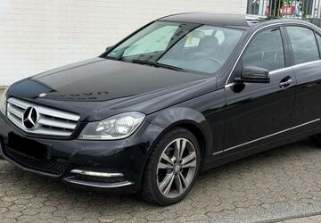 Mercedes-Benz C 200 294.000 km 5.450 &euro; Düren 52353