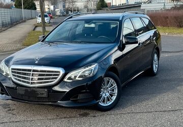 Mercedes-Benz E 220 189.000 km 11.999 &euro; Jülich 52428