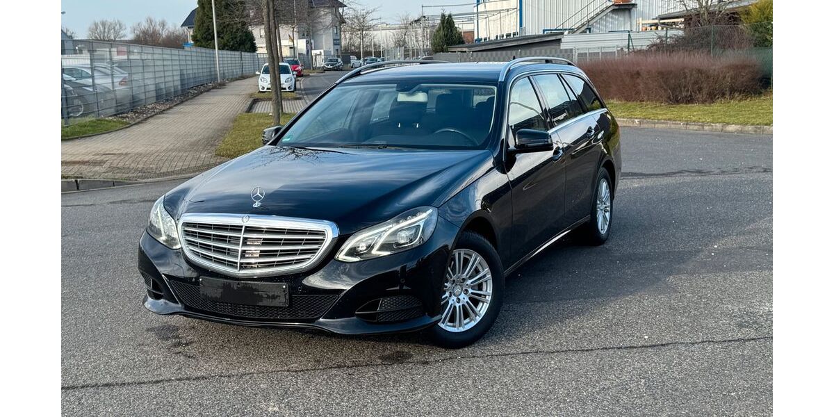 Mercedes-Benz E 220 189.000 km 11.999 &euro; Jülich 52428