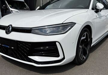 VW Passat Variant 25.212 km 40.880 &euro; Düren 52351