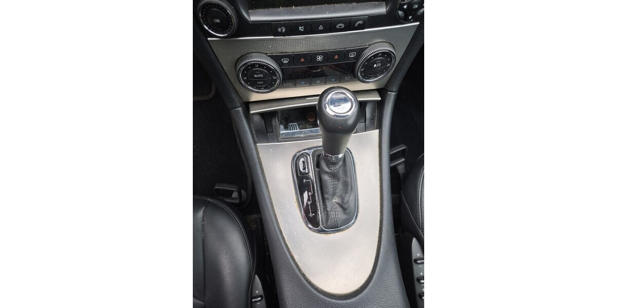 Mercedes-Benz CLK 320 399.000 km 2.800 &euro; Übach-Palenberg 52531