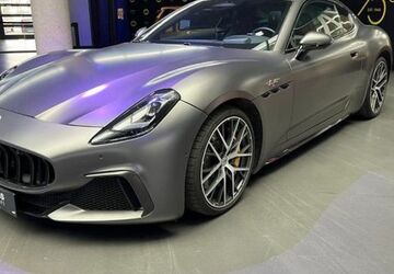 Maserati Granturismo 18.300 km 146.980 &euro; Eschweiler 52249