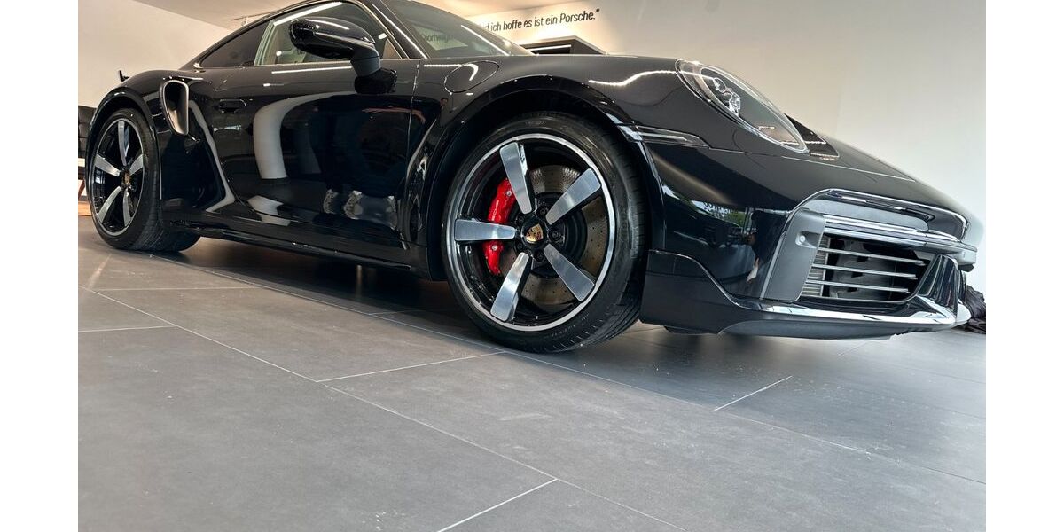 Porsche 992 7.359 km 216.000 &euro; Alsdorf 52477