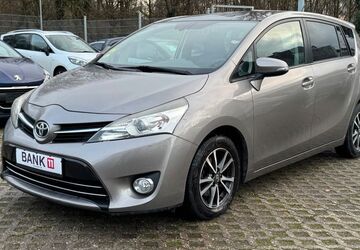 Toyota Verso 145.829 km 6.800 &euro; Würselen 52146
