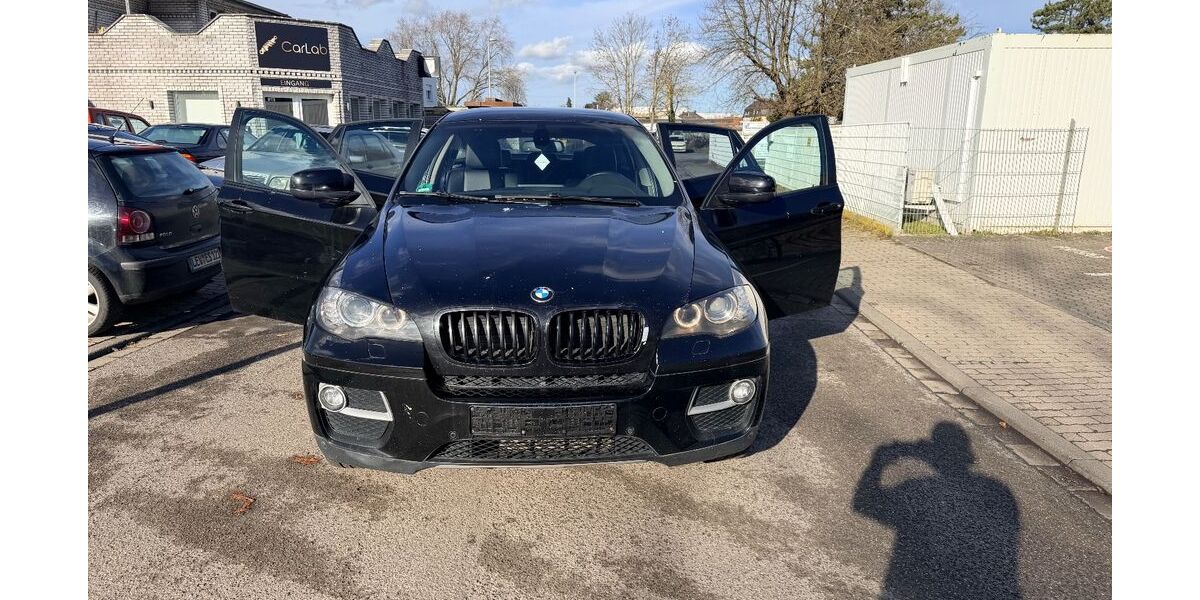 BMW X6 260.000 km 15.900 &euro; Düren 52353
