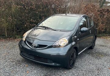 Toyota Aygo (X) 80.000 km 2.950 &euro; Würselen 52146