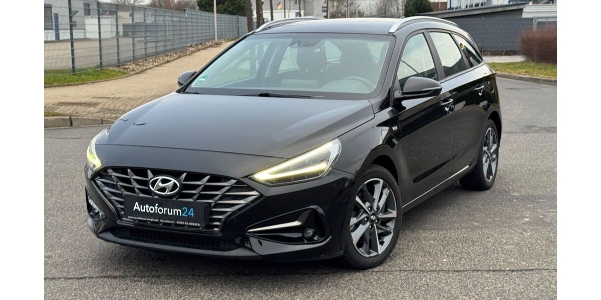 Hyundai i30 90.000 km 16.400 &euro; Jülich 52428