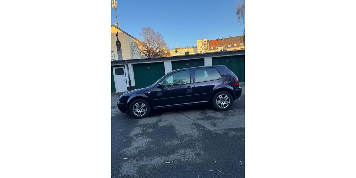 VW Golf 180.000 km 999 &euro; Aachen 52078