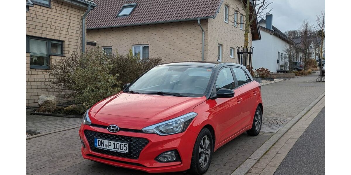 Hyundai i20 76.800 km 10.000 &euro; Düren 52349