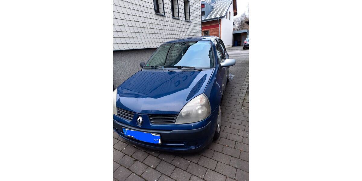 Renault Clio 190.900 km 700 &euro; Düren 52355