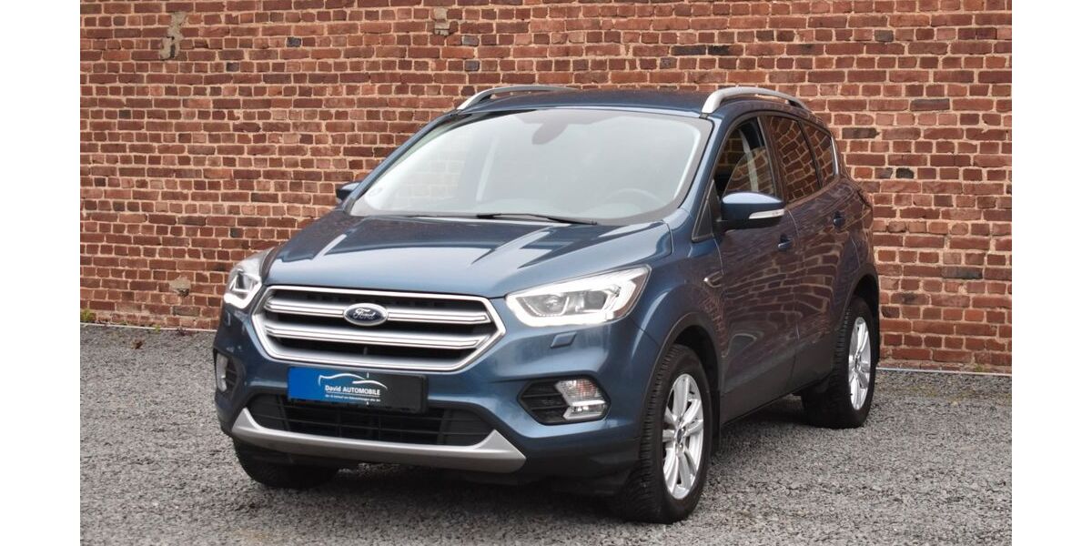 Ford Kuga 118.000 km 10.990 &euro; Düren 52351