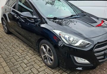 Hyundai i30 42.000 km 10.999 &euro; Würselen 52146