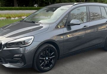 BMW 218 220.000 km 9.900 &euro; Aachen 52080