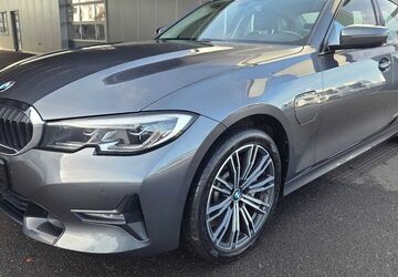 BMW 330 113.758 km 24.880 &euro; Düren 52351