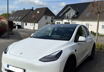 Tesla Model Y 21.500 km 7.000 &euro; Baesweiler 52499