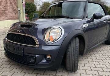 Mini Cooper SD Cabrio 119.326 km 9.999 &euro; Düren 52349