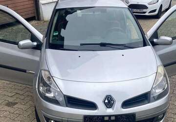 Renault Clio 145.000 km 2.500 &euro; Eschweiler 52249