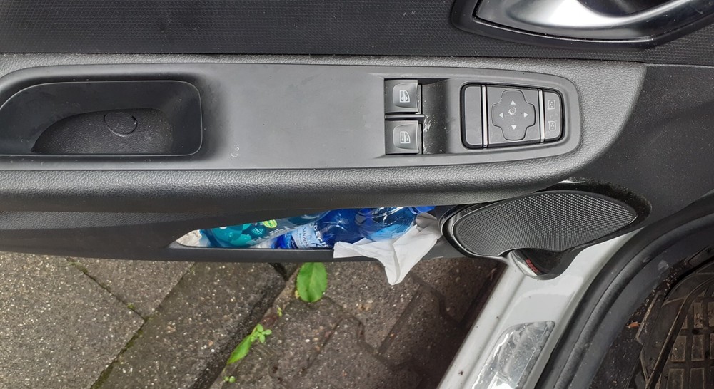 Renault Clio 77.000 km 8.500 &euro; Aachen 52058