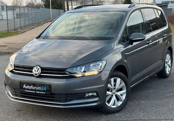 VW Touran 98.000 km 13.999 &euro; Jülich 52428