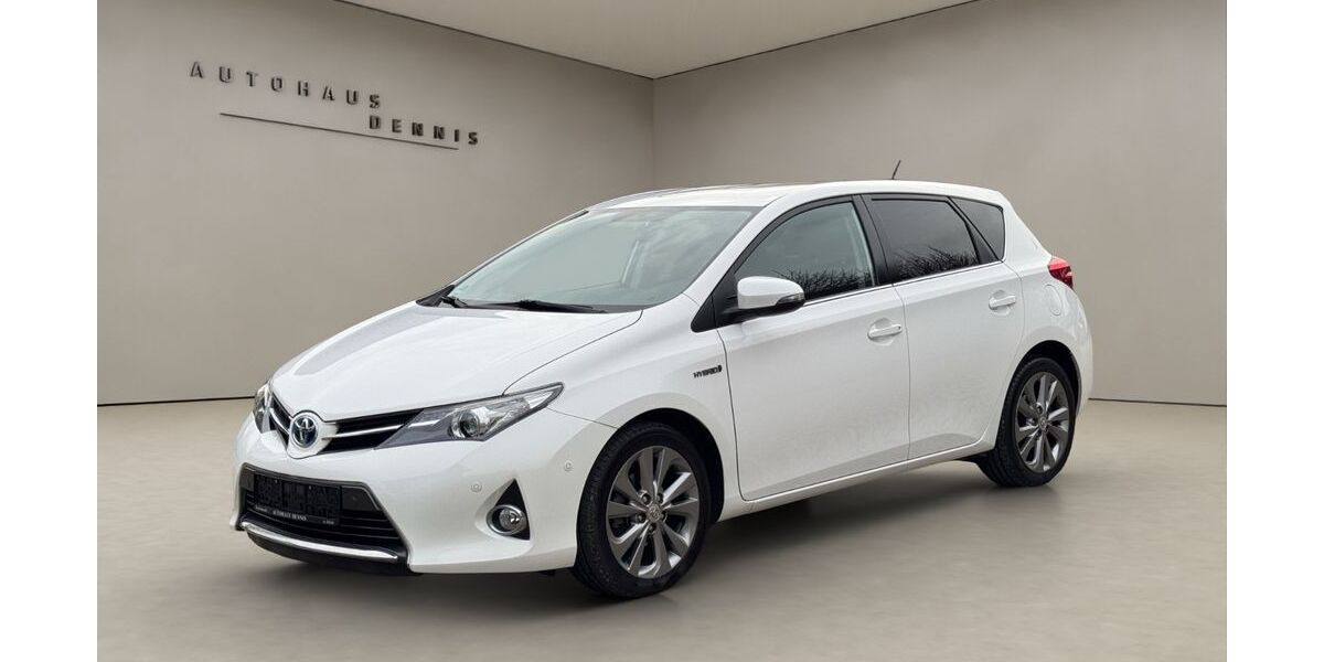Toyota Auris 51.000 km 12.990 &euro; Jülich 52428