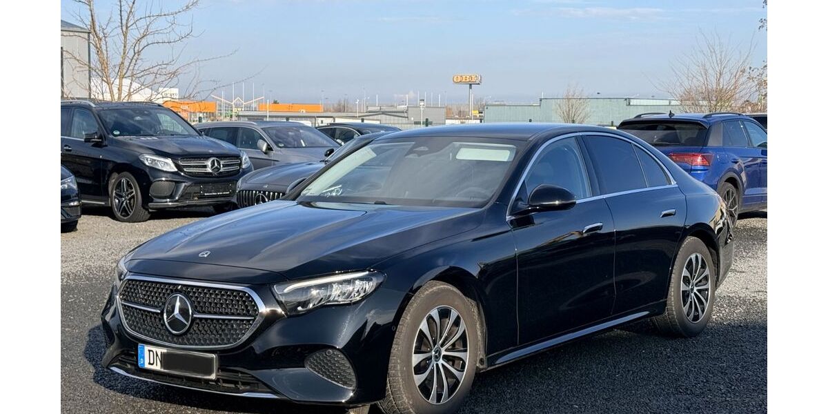 Mercedes-Benz E 200 42.200 km 54.500 &euro; Düren 52351