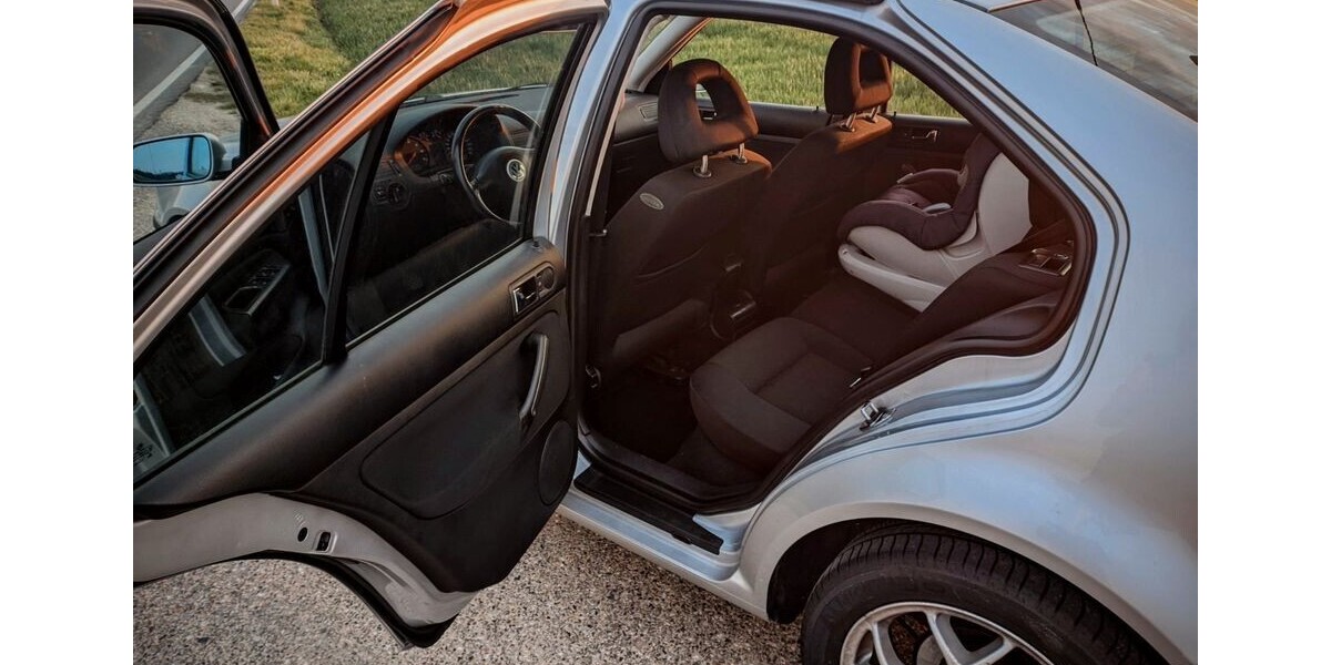 VW Bora 186.000 km 2.995 &euro; Selfkant 52538