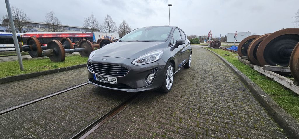 Ford Fiesta 103.228 km 9.500 &euro; Düren 52353