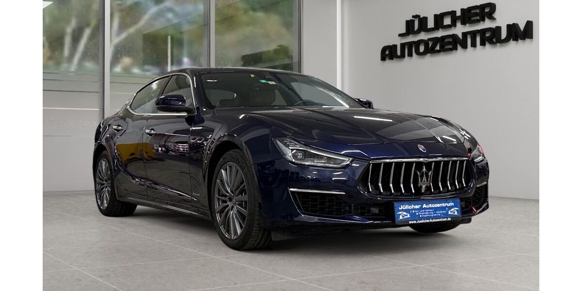 Maserati Ghibli 110.000 km 28.990 &euro; Jülich 52428
