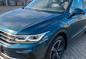 VW Tiguan 60.000 km 31.990 &euro; Selfkant - Saeffelen 52538