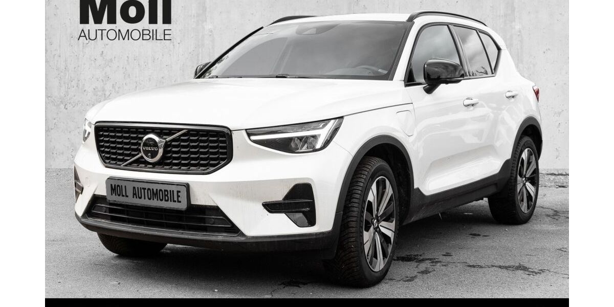 Volvo XC40 14.493 km 33.980 &euro; Aachen 52078