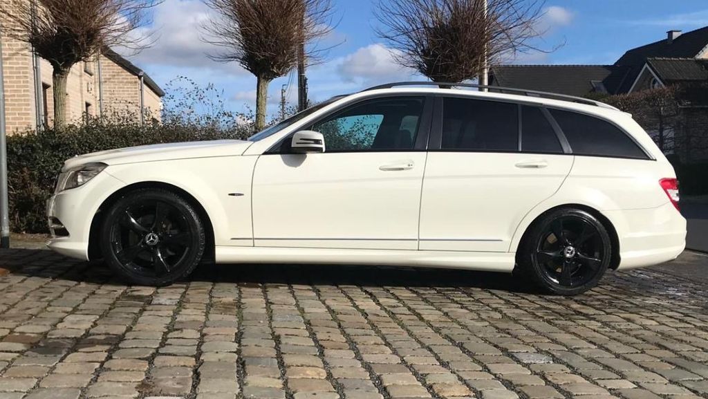 Mercedes-Benz C 180 263.150 km 6.200 &euro; Aachen 52070