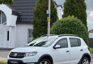 Dacia Sandero 98.586 km 6.990 &euro; Jülich 52428