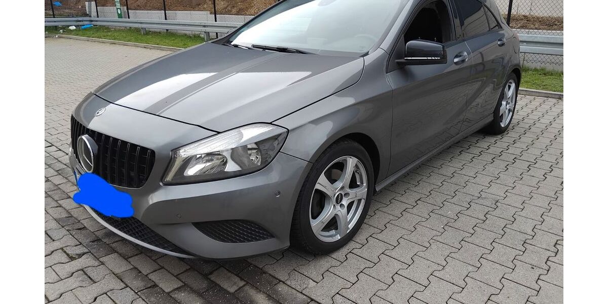 Mercedes-Benz A 180 196.000 km 7.599 &euro; Aachen 52068