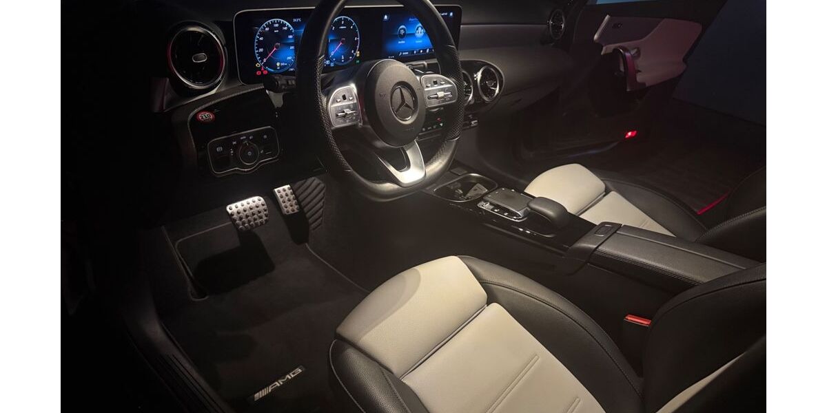 Mercedes-Benz A 180 120.000 km 22.300 &euro; Düren 52351