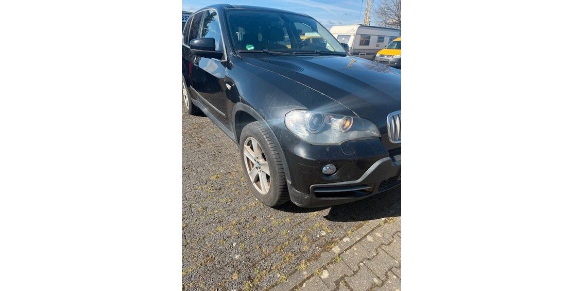 BMW X5 216.000 km 4.690 &euro; Baesweiler 52499