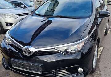 Toyota Auris 108.000 km 9.950 &euro; Eschweiler 52249