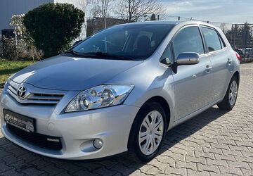 Toyota Auris 214.000 km 3.990 &euro; Eschweiler 52249