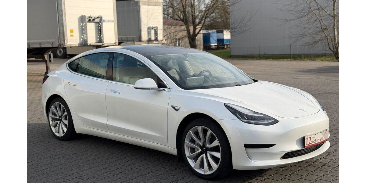 Tesla Model 3 110.747 km 19.990 &euro; Alsdorf 52477
