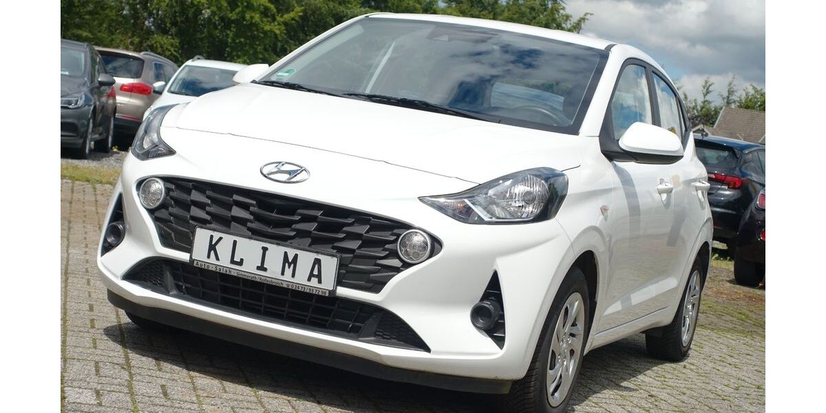 Hyundai i10 31.000 km 11.690 &euro; Simmerath (bei Aachen) 52152